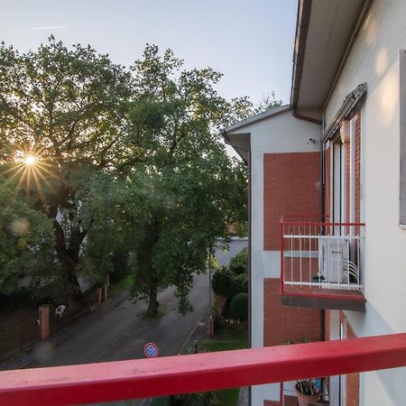 Domus Umberto - Guest House Arezzo Bagian luar foto