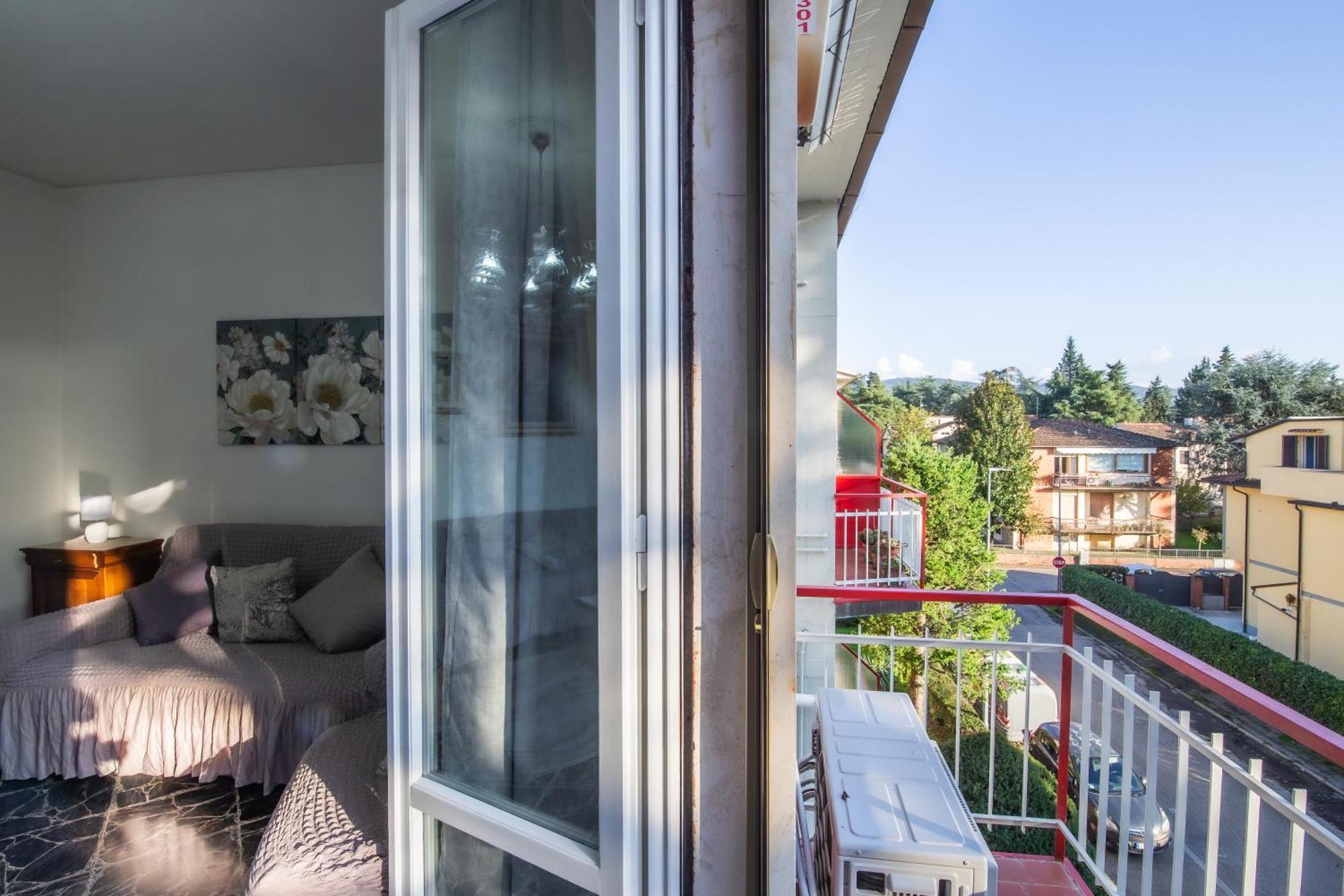 Domus Umberto - Guest House Arezzo Bagian luar foto